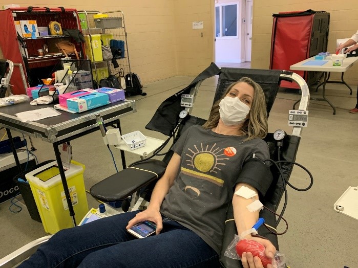 Sherri Adams donating blood