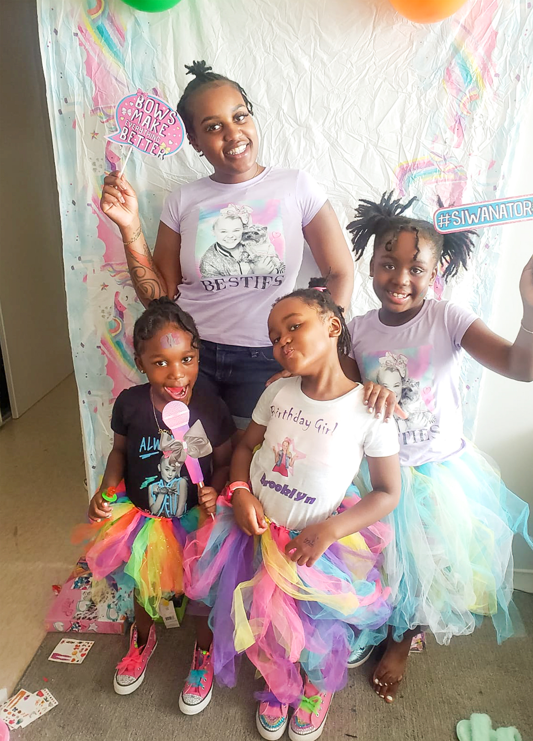 Image of Jamaique Rose celebrating her daughter Brooklyn sixth birthday in the center.