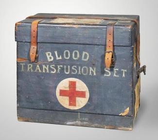 First world war blood transfusion kit