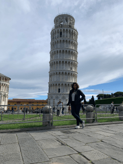 Robyn in Pisa