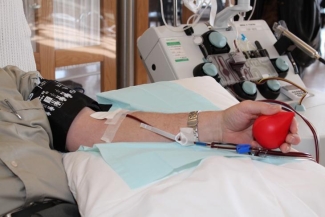 Platelet donation through apheresis Platelet donation through apheresis
