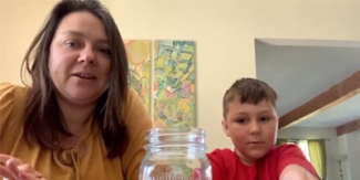 family-gratitude-jar