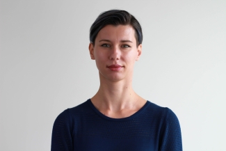 Dr. Helena Holovati Image of Dr. Jelena Holovati smiling on white background