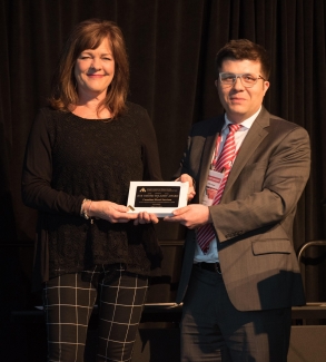 Michelle Rogerson accepts Omandt Solandt Award at a reception in Halifax, Nova Scotia on June 5, 2018. Michelle Rogerson accepts Omandt Solandt Award at a reception in Halifax, Nova Scotia on June 5, 2018.