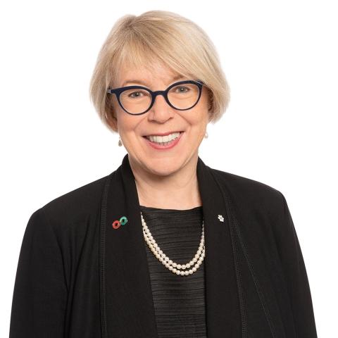 Canadian Blood Services Board of Directors - Glenda Yeates